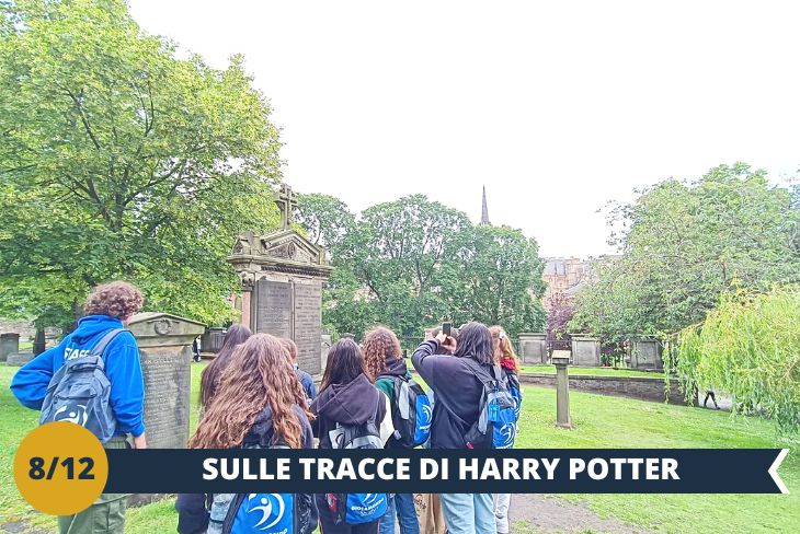 Visita al suggestivo cimitero monumentale di Greyfriars Kirkyard, ad Edimburgo: un luogo carico di storia e fascino gotico, con sentieri tra alberi, lapidi antiche e un'atmosfera che sembra trasportarti in un'epoca lontana. Questo sito incantevole non solo racconta storie di vite passate, ma ha anche influenzato opere letterarie iconiche, come il mondo magico di Harry Potter. Qui, J.K. Rowling trasse ispirazione per alcuni dei nomi dei personaggi della saga e vagò tra le sue tombe per trovare spunti per la sua narrativa. Nei pressi del cimitero troviamo anche l’Elephant House cafè dove ha visto la luce parte del primo libro della saga, il famoso "Harry Potter e la Pietra Filosofale". Dopo questa esperienza coinvolgente, ci dirigeremo al National Museum of Scotland, una delle principali attrazioni del Regno Unito! Questo museo eclettico offre un viaggio affascinante nella storia della Scozia, presentando meraviglie naturali, arte, design, scienza, tecnologia e culture del mondo. Un vero e proprio tesoro che racchiude una moltitudine di conoscenze sotto lo stesso tetto. (escursione mezza giornata)